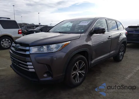 2019 Toyota Highlander Le из США, поврежденный, VIN 5TDBZRFH8KS739004